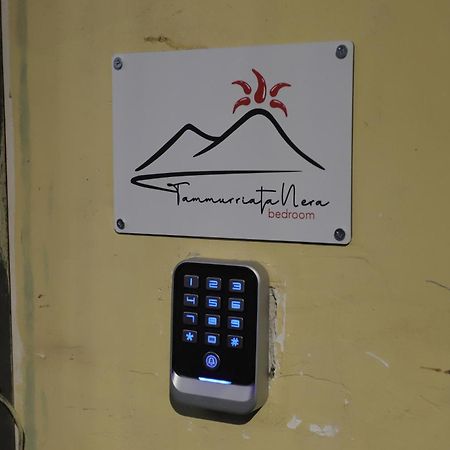 Tammurriata Nera Bedroom Napoli Exterior foto