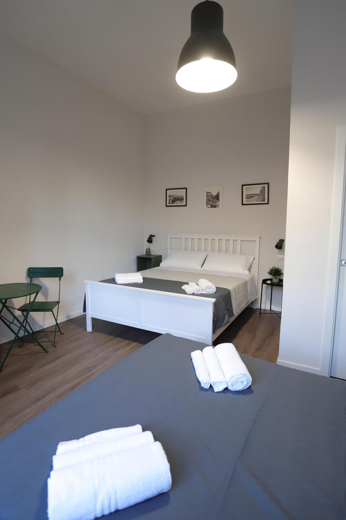 Tammurriata Nera Bedroom Napoli Exterior foto