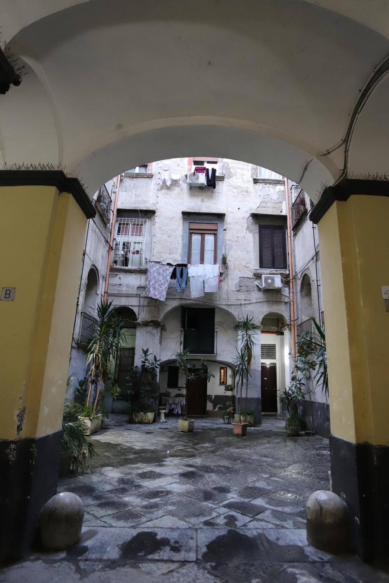Tammurriata Nera Bedroom Napoli Exterior foto