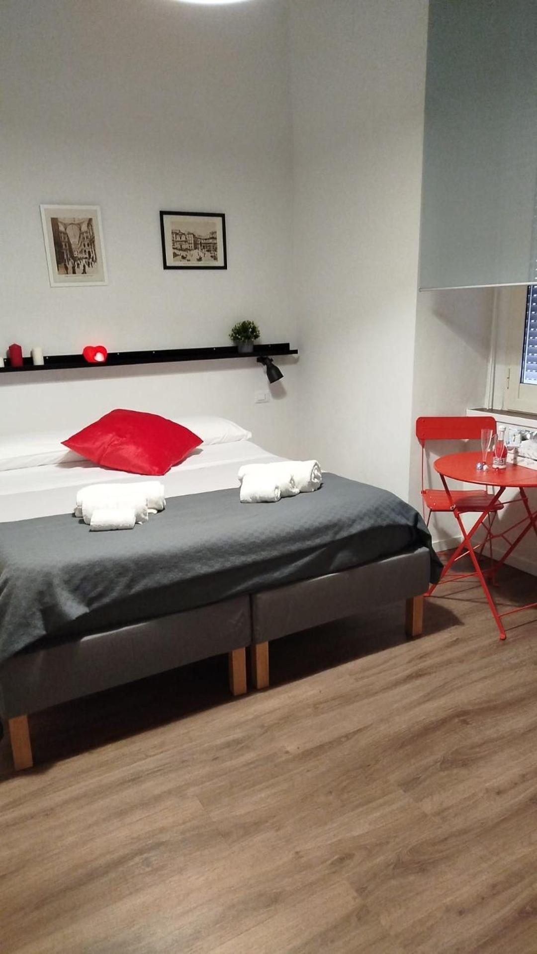 Tammurriata Nera Bedroom Napoli Exterior foto