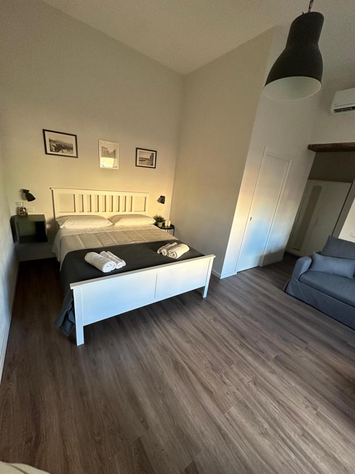 Tammurriata Nera Bedroom Napoli Exterior foto
